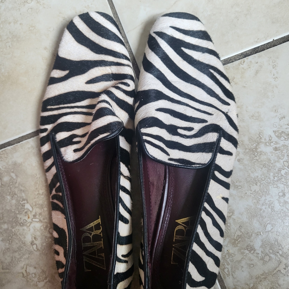 Zara Black and White Zebra Print Slip-On Loafers